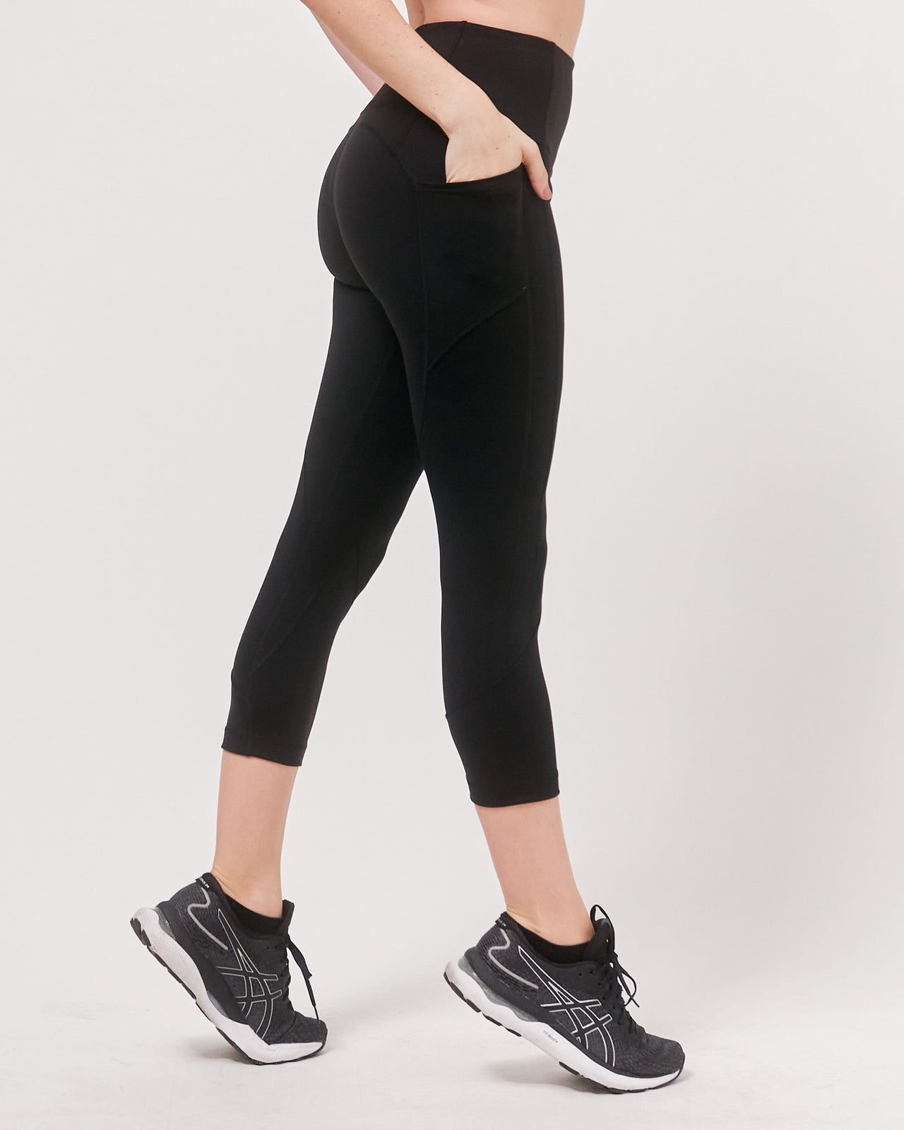 Daily Active Ventiflo™ Crop Leggings 21"