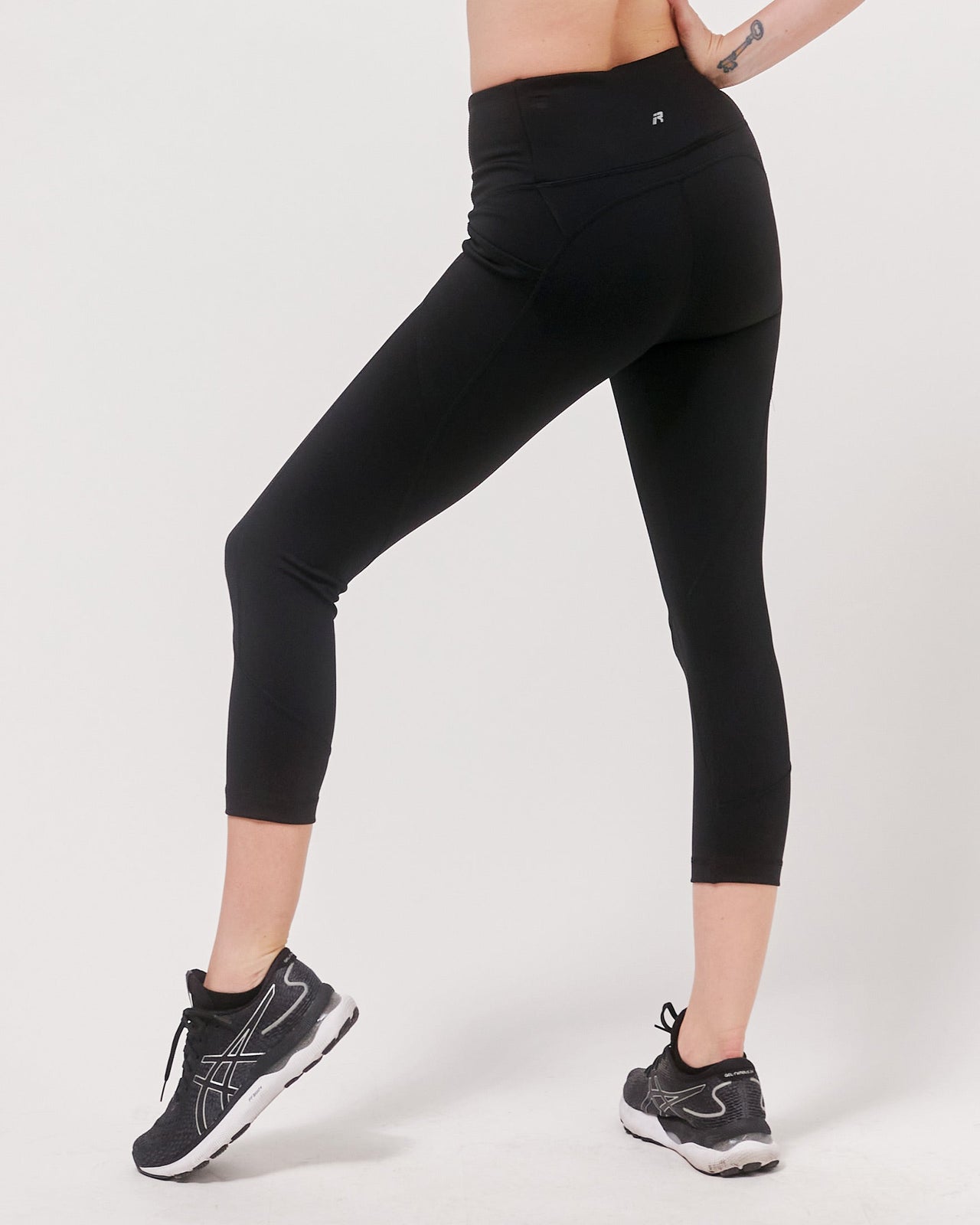 High Rise Ventiflo™ Crop Leggings 21"