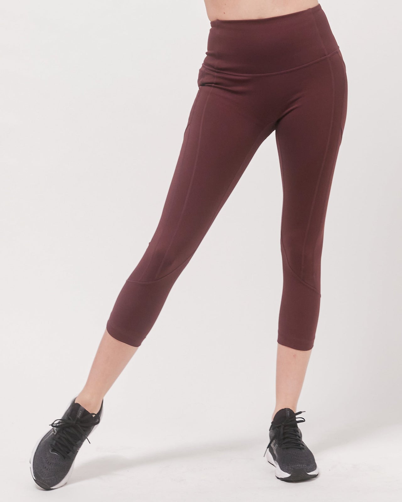 High Rise Ventiflo™ Crop Leggings 21"